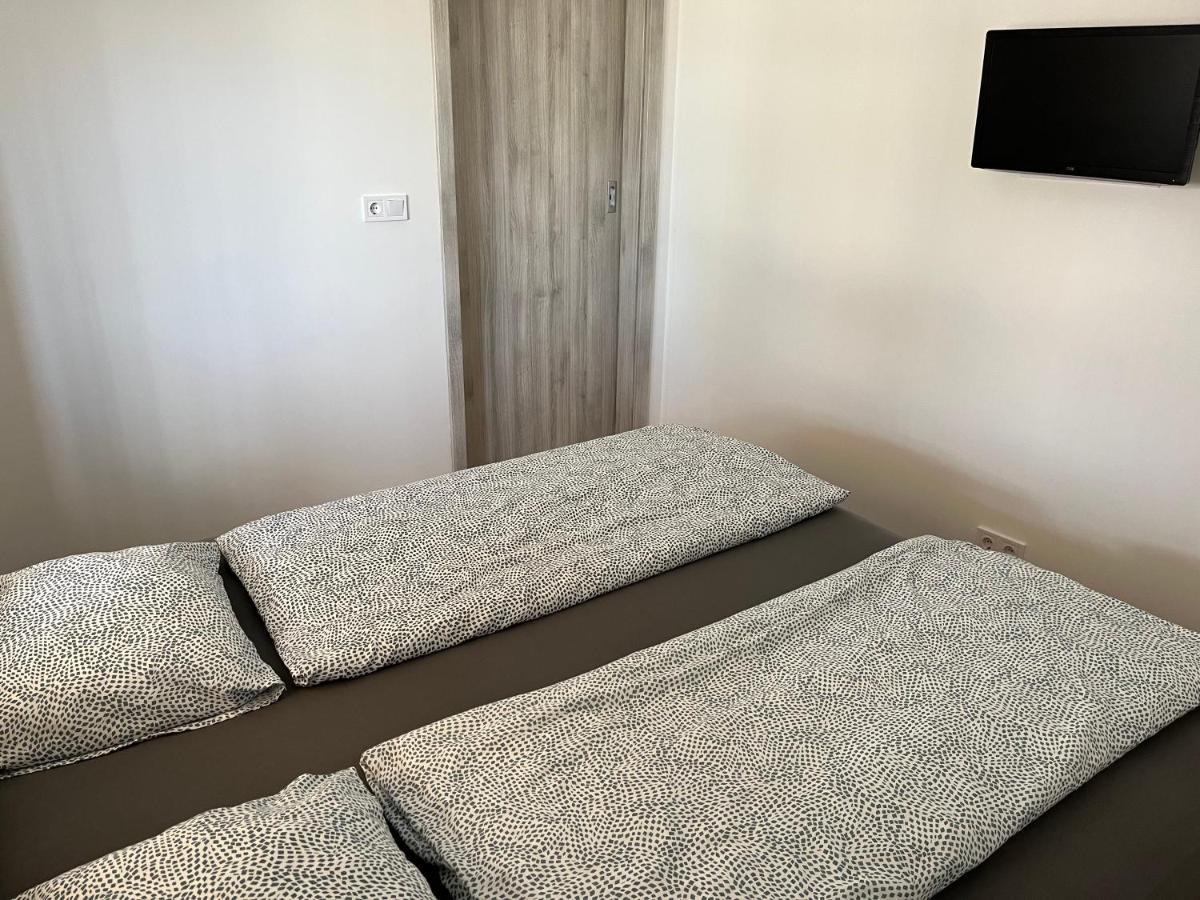 Rajczi Apartman Mohács Εξωτερικό φωτογραφία