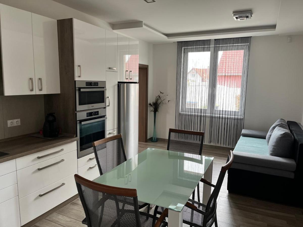 Rajczi Apartman Mohács Εξωτερικό φωτογραφία